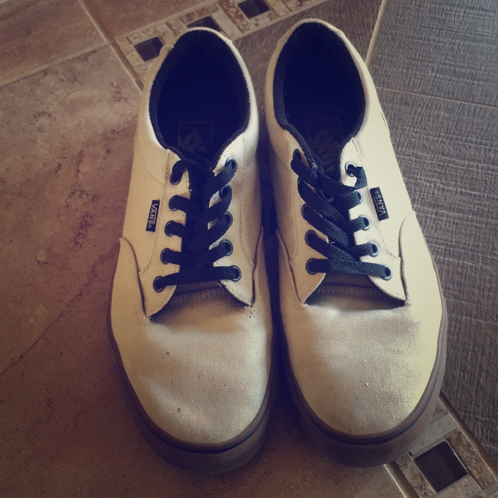 Men’s off white vans size 10 never worn no tags